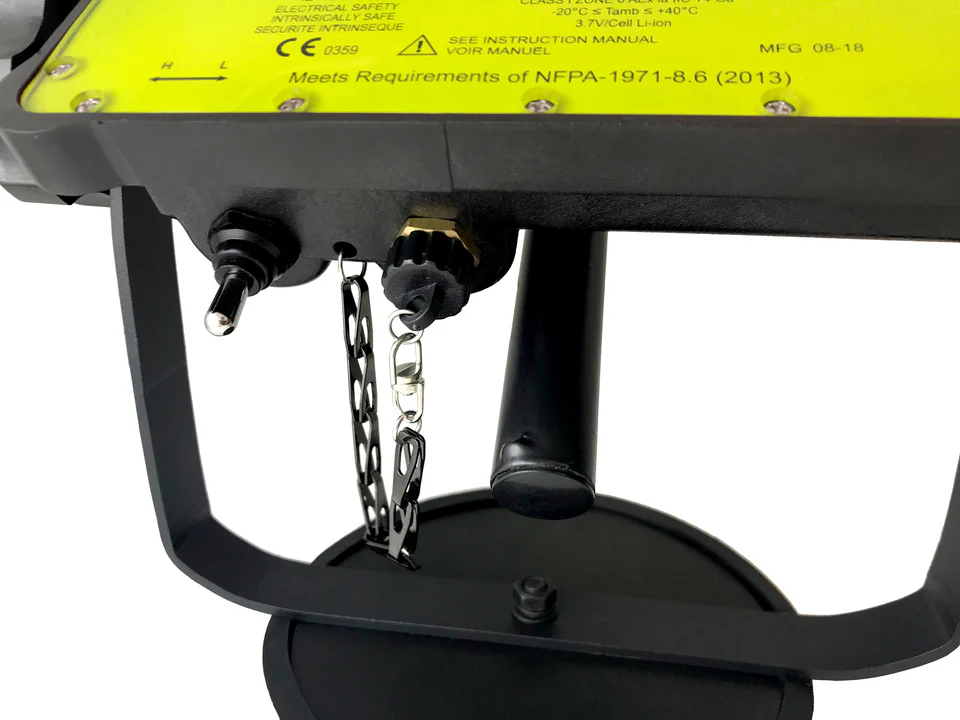 IS Rechargeable LED Scene Light w/Magnetic Base – XPR-5592GX - Image 2